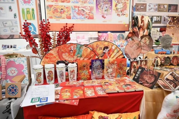 上海立达学院艺术设计学院举行毕业生作品展(图1)