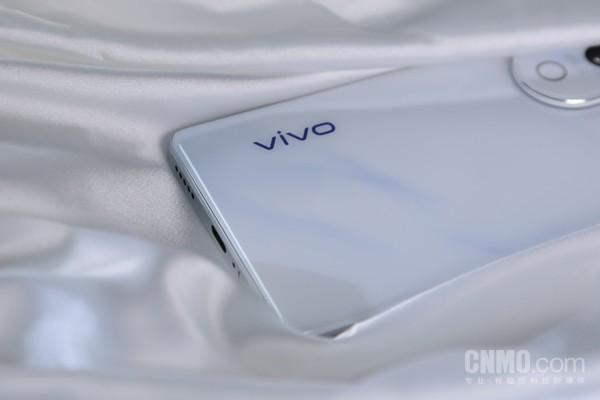 vivoS19Pro：东方美学设计与全焦段人像的集大成者(图3)