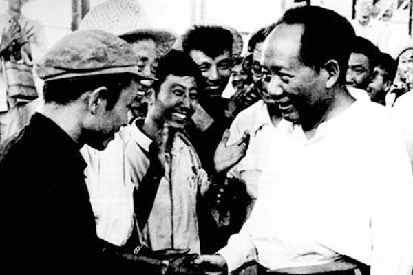 1958年毛主席品尝臭豆腐后随口点评一番如今已成经典的广告语(图2)