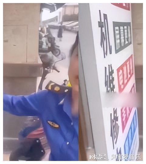 执法人员要求商家整改广告牌却被怼吃得太饱了评论区一边倒!(图18)