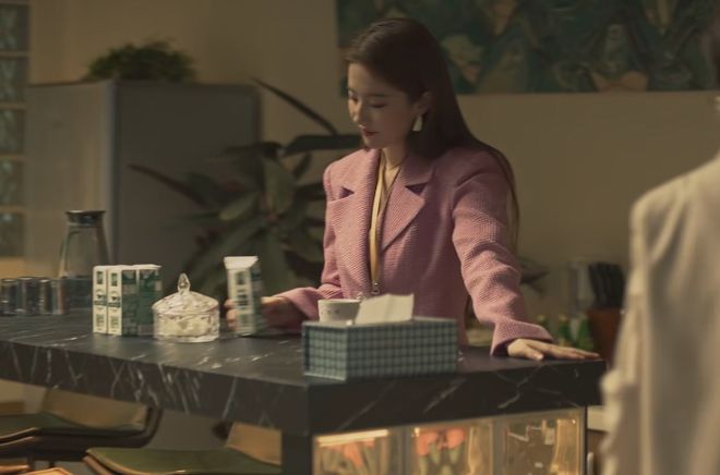 论植入谁有《玫瑰的故事》这么肆无忌惮？遍地广告却没人反感(图8)