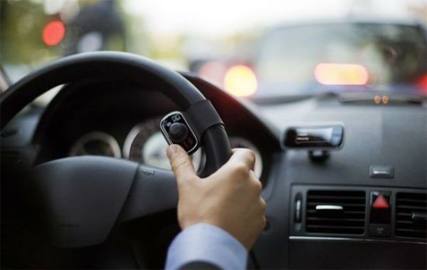 方向盘的自动回正与汽车四轮定位的奥秘(图1)