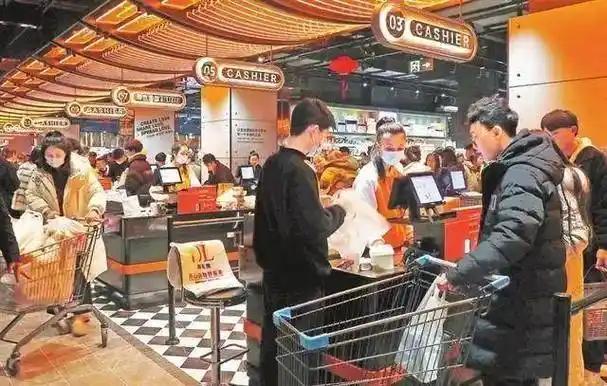 胖东来为何遭遇众多企业与媒体的攻击？到底是在图什么(图28)