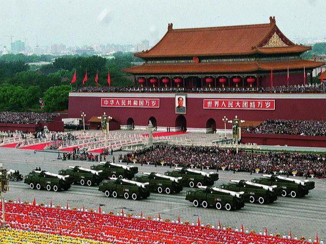 没听说过？南京某设计师不知93阅兵同事出面狡辩涉事公司被扒(图17)