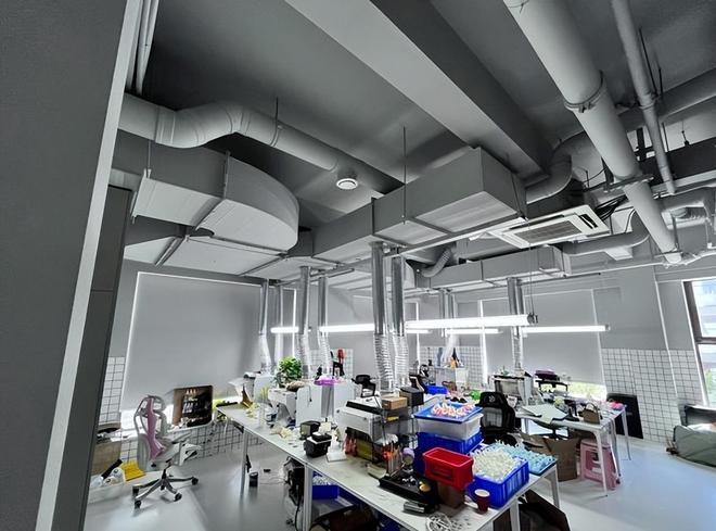 自食恶果！南京某设计师不知93阅兵言论离谱太气人工作恐要黄(图6)