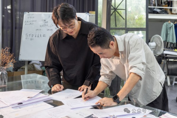从虎门一间小档口到跻身国际市场的大品牌！她是怎么做到的？(图2)