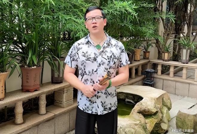 61岁的广东主持人陈维聪已重获新生当网红拒绝再从事传统媒体(图4)