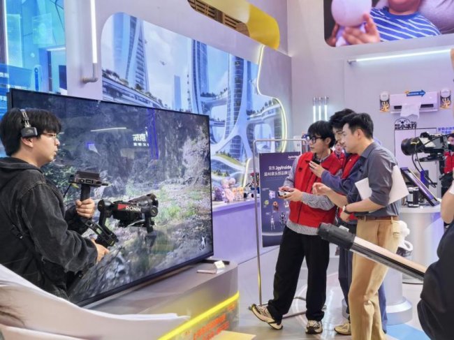 以AI科技重构生活场景京东“闪电新品季”超千款家电家居新品首发(图1)