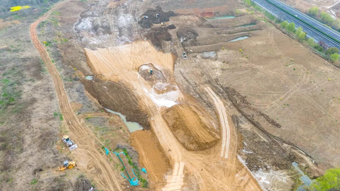 大批设备进场南京人等了11年的咽喉要道全面开动！(图4)