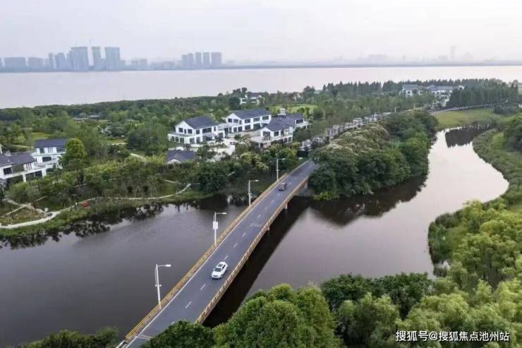 云启钱湾二期【售楼处】首页_云启钱湾二期销售中心欢迎您电话环境户型价格地址交房时间配套全解析(图1)